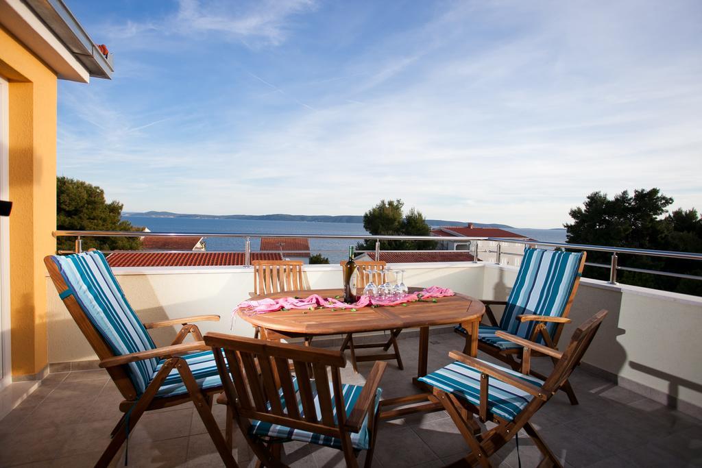 Apartments Medvid Trogir Quarto foto